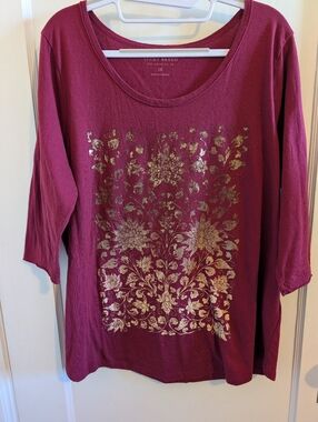 Lucky Brand Burgundy 3/4 Sleeve Top with Gold Floral Foil